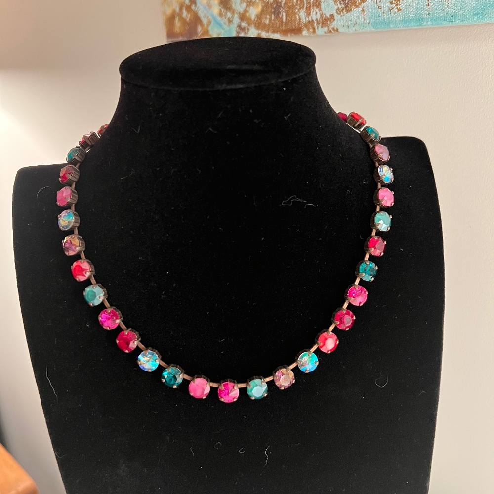 Sabika Exclusive Vintage Holiday Fun Choker